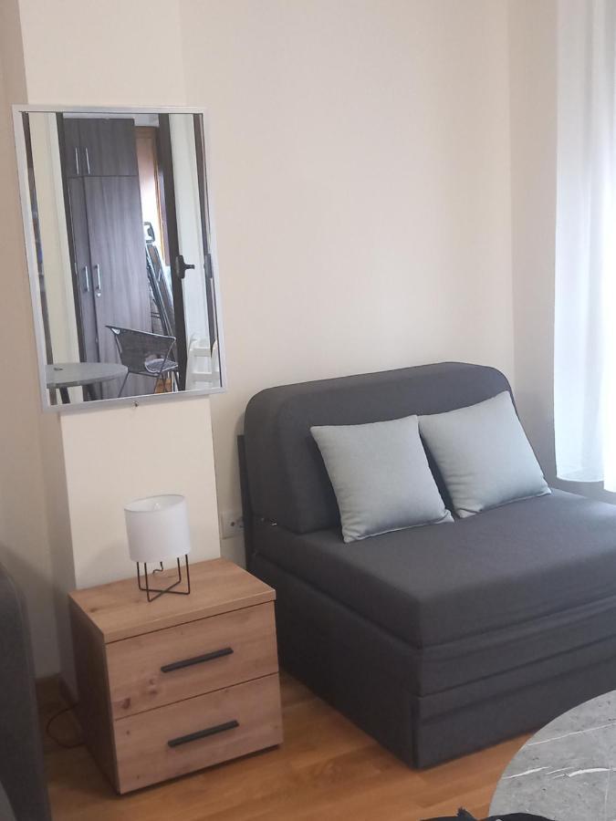 Ferienwohnung Libero 78 Belgrad Exterior foto
